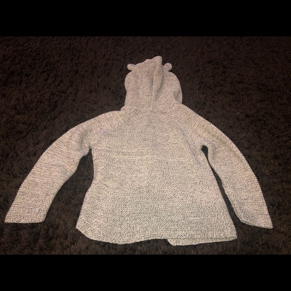 sweater - Picture 2 of 3